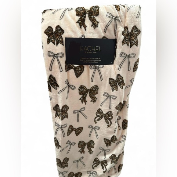 RACHEL Rachel Roy Cream and Brown Leopard / Cheetah Print Bow Throw Blanket - Picture 1 of 2